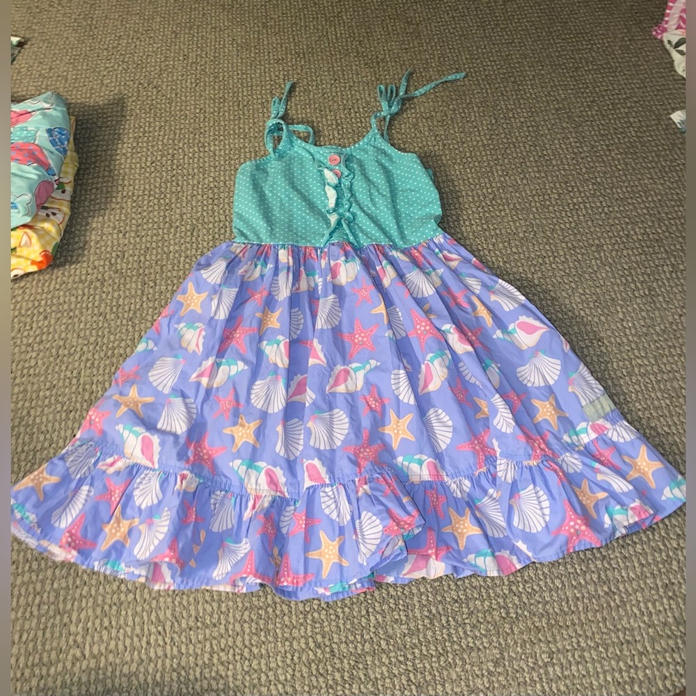 ELEANOR ROSE SEA SHELL DRESS SIZE 7!!